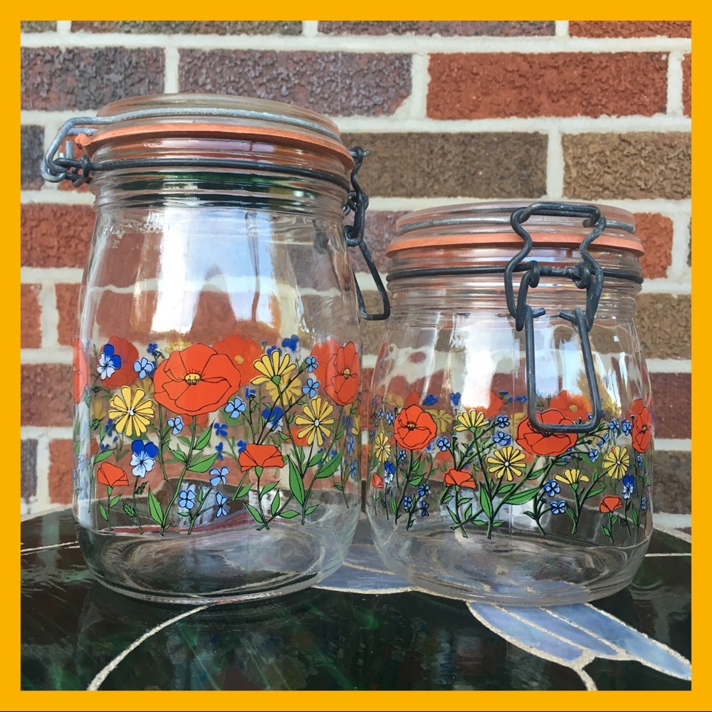 Vtg Canisters (3/4L + 1L)